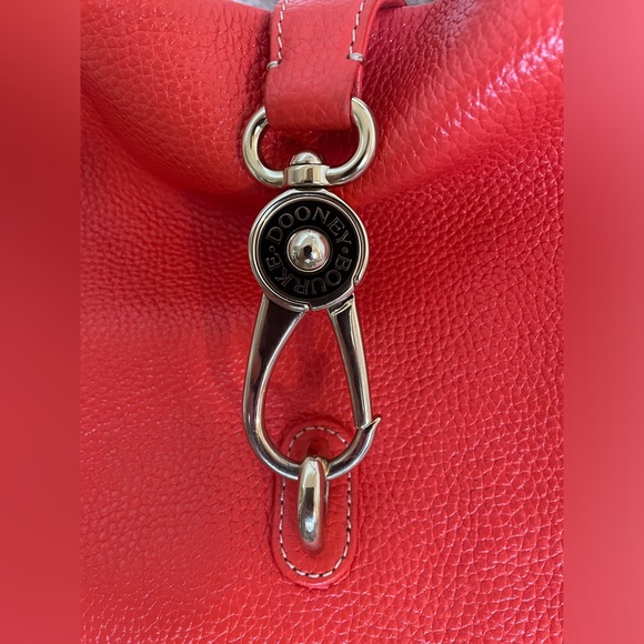 Like New Dooney & Bourke Large Genuine Leather red hobo bag logo lock keychain - Picture 6 of 17